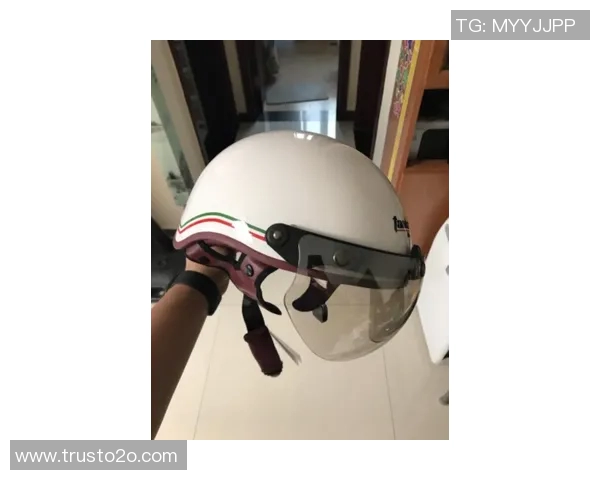 滑板装备选购指南：安全头盔推荐与选购技巧分享